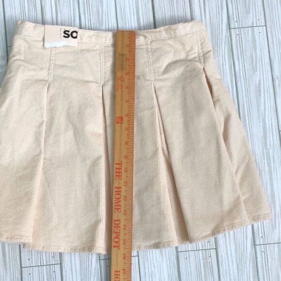 NWT NEW So Goods for Life Junior Pleated English Cream Corduroy Mini Skirt - Picture 12 of 16